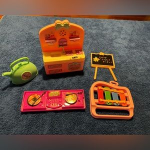 Mixed Lot Of 5 Barbie Accessories Music Instruments Kitchen Furniture